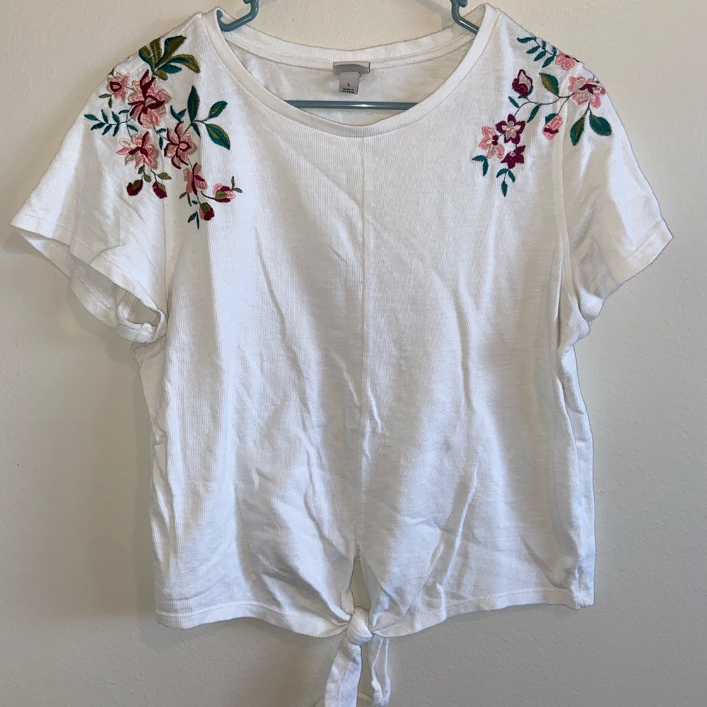 White floral front tie shirt